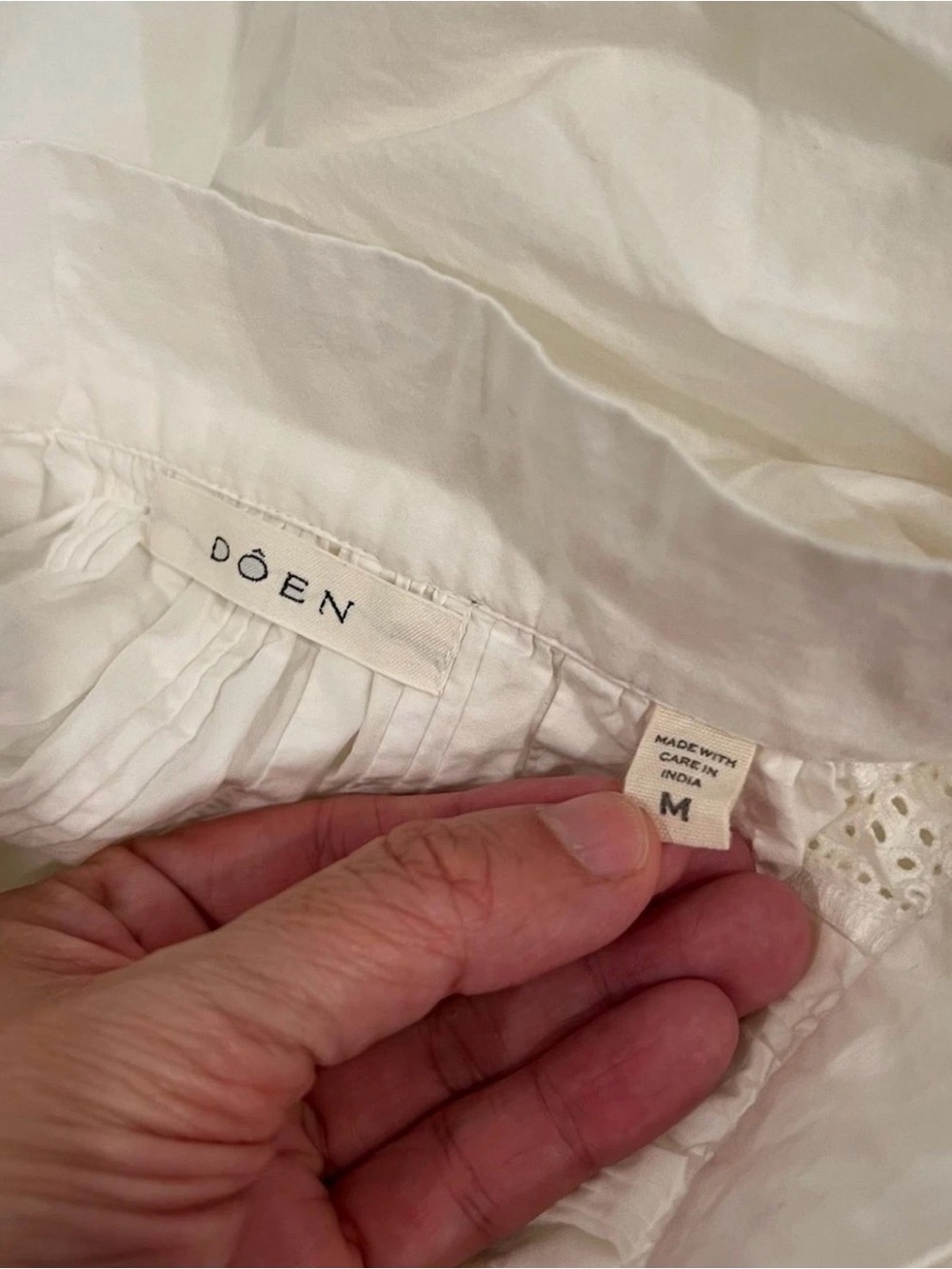 DOEN SABINA SKIRT ORGANIC COTTON IN POWDER WHITE- SIZE M/WAIST = 14.5 “ - Picture 6 of 12